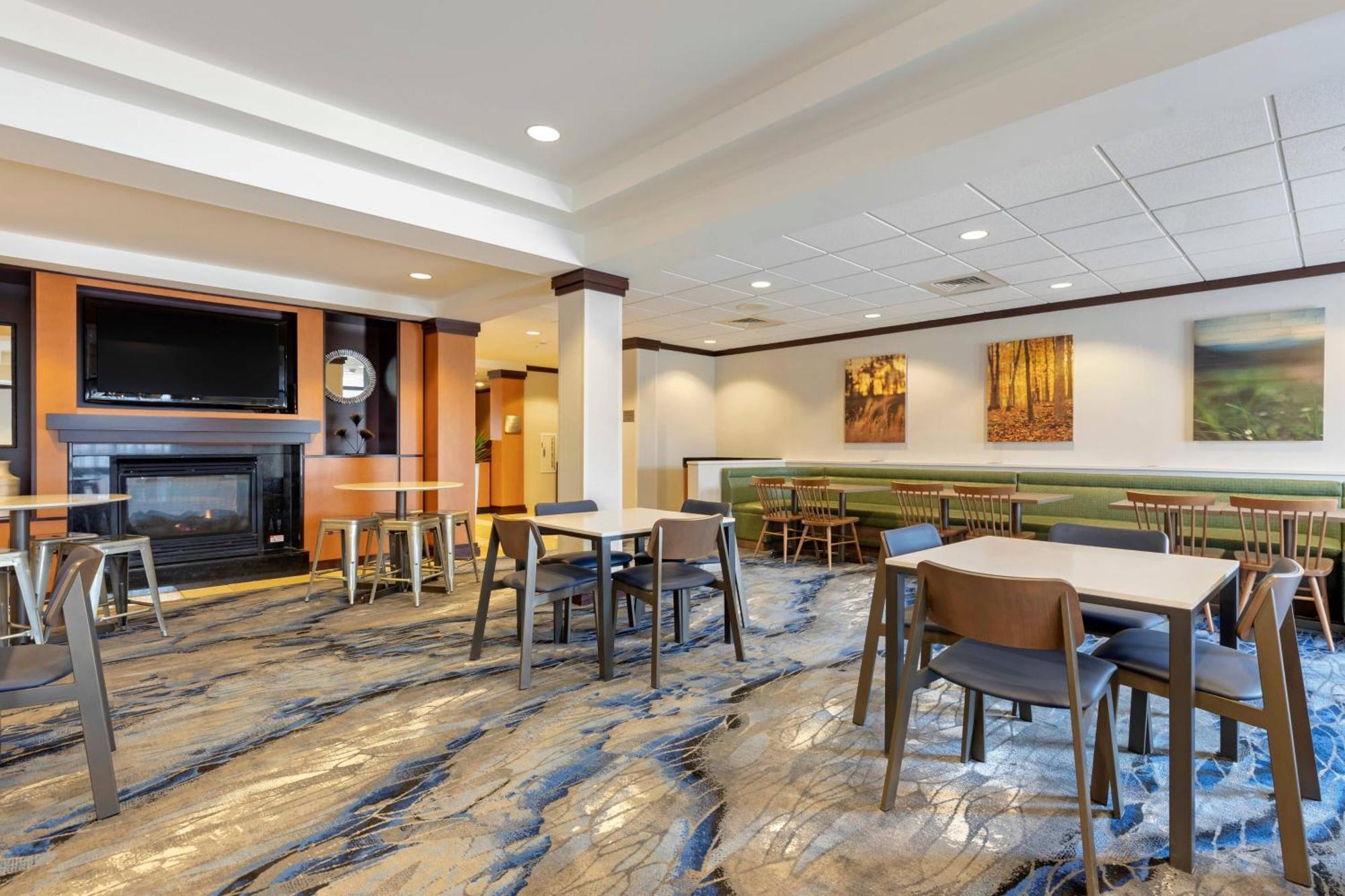 Fairfield & By Marriott Hotel 3*