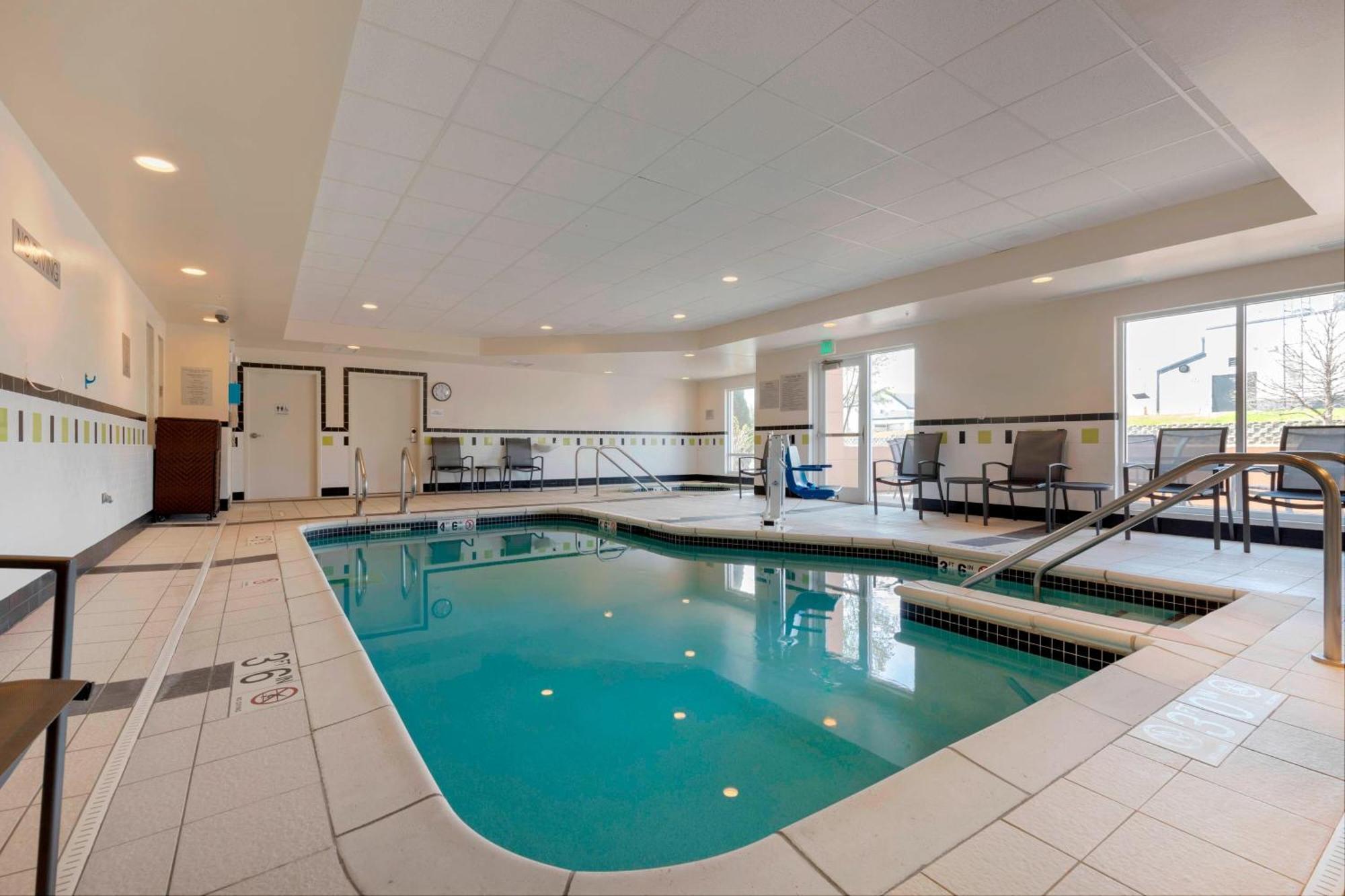 Fairfield & By Marriott Hotel Rockford